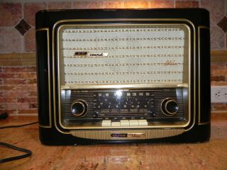 Vintage Radio,  Am,  Fm,  Aux,  Sw1,  Sw2,  Grundig Classic