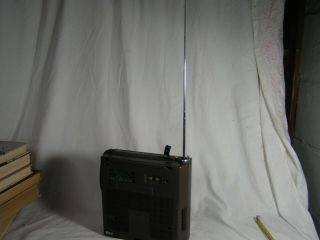 Vintage Sony ICF - 5900W Portable FM/AM Multi Band Receiver 8
