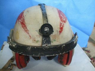 Vintage U.  S.  A.  U.  S.  Air Force Flight Helmet P - 4A Red Lightening Bolt Insignia 7