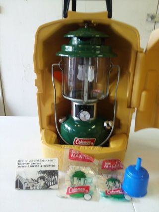 Vintage Coleman 220k Lantern With Hard Shell Carry Case Dated 2 /80