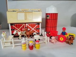 Vintage Fisher Price Little People 915 Play Family Farm Barn Set