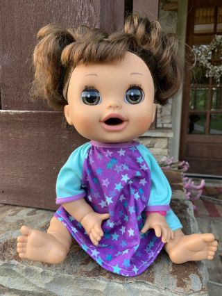 Hasbro Baby Alive 2012 Real Surprises Baby - Brunette Talks Spanish And English