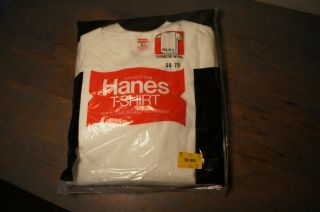Deadstock Store Vintage 1979 Hanes T - Shirt White Undershirts Mens M 3 Pack