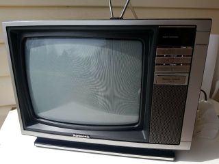 Vintage Panasonic Tv 11 In.  Color Tv Model Ctg - 1359r 1987 Wood Grain Body.