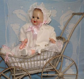 1951 Madame Alexander Sunshine? 25 " Baby Doll In Lovely 4 Pc Silk Embroidered