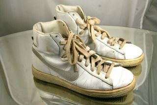 Vintage 1980’s Nike White Leather Shoes Size Us 7.  5 Men 