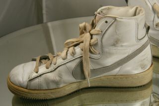 Vintage 1980’s Nike White Leather Shoes Size US 7.  5 Men ' s High Top Basketball 4
