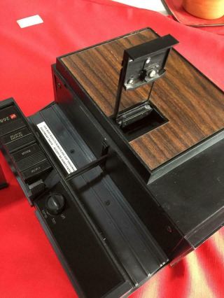 Vintage GAF 2680 Slide Projector and Well 7