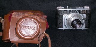 Vintage 35mm Camera Futura Prontor S V Germany W/ Case
