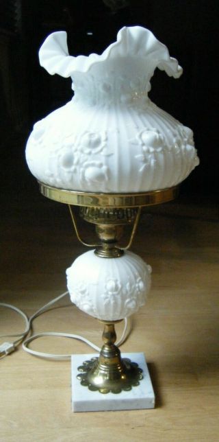 Vtg Fenton White Milk Glass Cabbage Rose Ruffled Table Desk Student Lamp