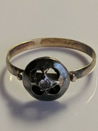 Vintage Antique Art Deco Style Gold Diamond Small Flower Design Ring