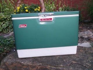 Vintage Retro 11/1972 Coleman Snow - Lite Cooler Ice Chest Box Green Made In Usa