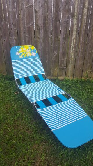 Vintage Folding Lawn Lounge Chair Beach Deck Pool Vinyl Tube Plastic Aluminum