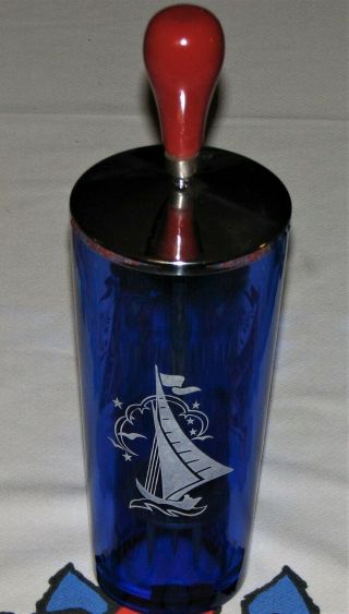Vintage Hazel Atlas 40 ' s Sailboat Drinking Glasses & Cocktail Shaker Ice Crusher 5