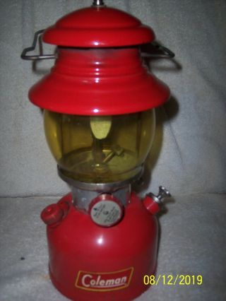 Vintage Coleman,  Model 200a,  Red Sunshine Of The Night Lanteren 1961 " Neat "
