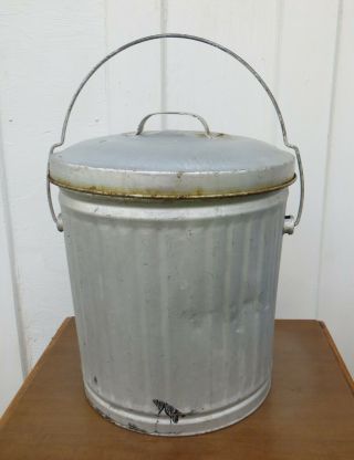Vintage Galvanized Metal Trash Can W/ Lid Handle Can Company Garbage Pail Prop