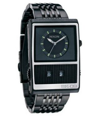 Vintage Nixon The Score Sk09 Wrist Watch Rare Collectable Japan