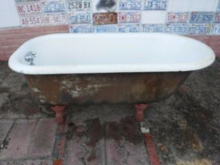 Bath Tub,  Vintage Cast Iron Porcelain Claw Foot Bathtub,  30 " X 60 ".  5 Foot Tub