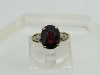 Thin 10k Yellow Gold Oval Red Garnet Diamond Chip Accent Vintage Ring Size 4.  5