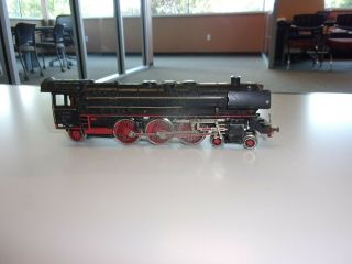 Vintage Marklin HO steam locomotive 01097 2