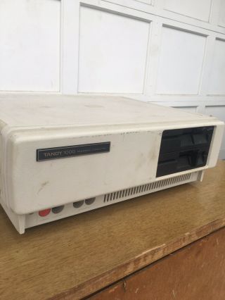 Vintage Tandy 1000 Desktop Computer
