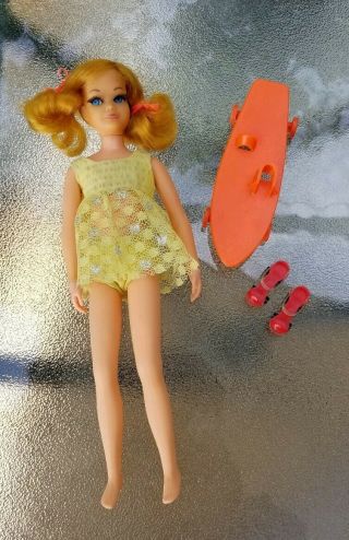 Dramatic Living Barbie Oss Hair Ribbons Scooter Skates