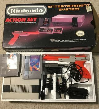 Vintage Nintendo Action Set Console Controllers Gun Tetris Duckhunt