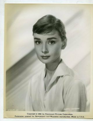 T527 Vintage Paramount Movie Actor Photo Audrey Hepburn Breakfast At Tiffany 