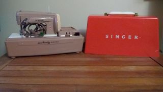 Vintage 1962 Singer Sewhandy Electric Sewing Machine Model 50d