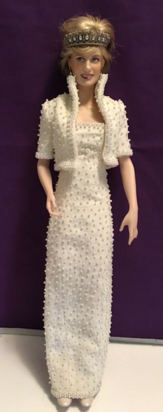 Franklin Princess Diana Collectors Doll / Porcelain / Pre - Owned