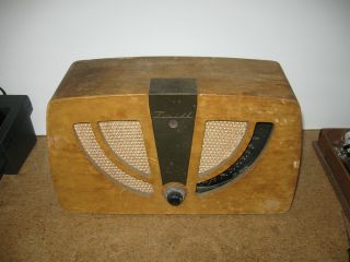 Collectible 1946 Zenith Vintage Radio Model 6d030 Or Restoration