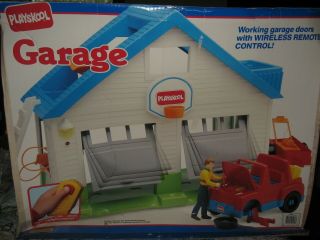 Vtg Playskool House Garage Loving Family Car Lawn Mower Mechanic Man Playset Toy