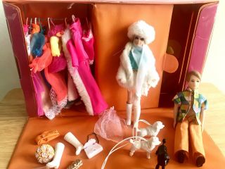 Vtg 1971 Topper Toys Dawn And Her Friends Doll Case Female Male Doll & Clothes 2