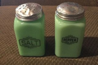 Vintage Mckee Jadite Jadeite Green Glass Salt And Pepper Shakers 4.  5 "