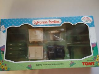Vintage Sylvanian Families/ Calico Critters Green Kitchen