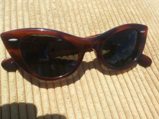 Extremely Rare Vintage Ray Ban Brown Cat Eye Sunglasses Brown Tort.  Only $65