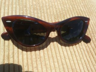 EXTREMELY RARE VINTAGE RAY BAN BROWN CAT EYE SUNGLASSES BROWN TORT.  ONLY $65 2
