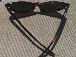 EXTREMELY RARE VINTAGE RAY BAN BROWN CAT EYE SUNGLASSES BROWN TORT.  ONLY $65 5