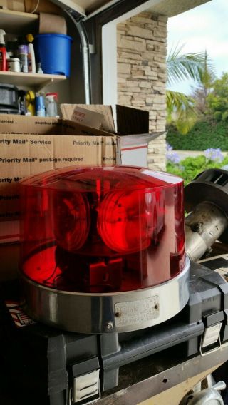 Grote 54 4 - Bulb Beam Red Roto Beacon Emergency Vintage.