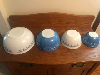 Set of 4 Vintage Pyrex Blue/White Snowflake Garland Mixing Bowls 401 402 403 404 6