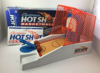 Vintage 1990 Milton Bradley Electronic Hot Shot Basketball Tabletop Arcade Game