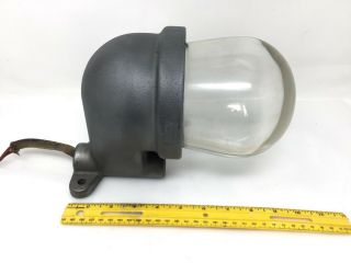 VINTAGE CROUSE HINDS CAST IRON INUDSTRIAL LIGHT 660W 600V WALL LAMP 2