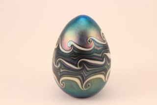Vtg 1977 Orient & Flume Art Glass Iridescent Blue Wave Swirls Egg Paperweight 3