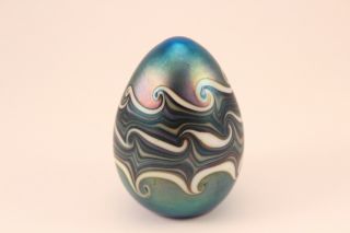 Vtg 1977 Orient & Flume Art Glass Iridescent Blue Wave Swirls Egg Paperweight 4