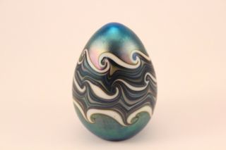 Vtg 1977 Orient & Flume Art Glass Iridescent Blue Wave Swirls Egg Paperweight 5