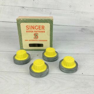 Vintage Singer Stitch Patterns For Automatic Zigzagger,  Set 4 (yellow)