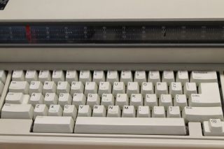 VINTAGE IBM Wheelwriter 5 Electronic Typewriter In.  W/ 4