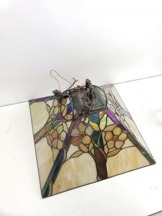 Vintage quoizel TIFFANY STYLE STAINED - GLASS HANGING CEILING LIGHT 3 light floral 3