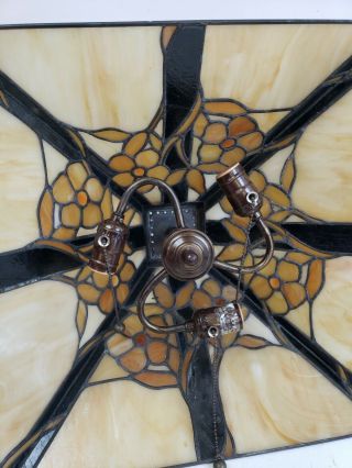 Vintage quoizel TIFFANY STYLE STAINED - GLASS HANGING CEILING LIGHT 3 light floral 4