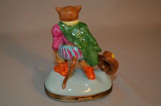 Vintage Limoges French Figural Trinket Box – Cat with Old English Clothes 2
